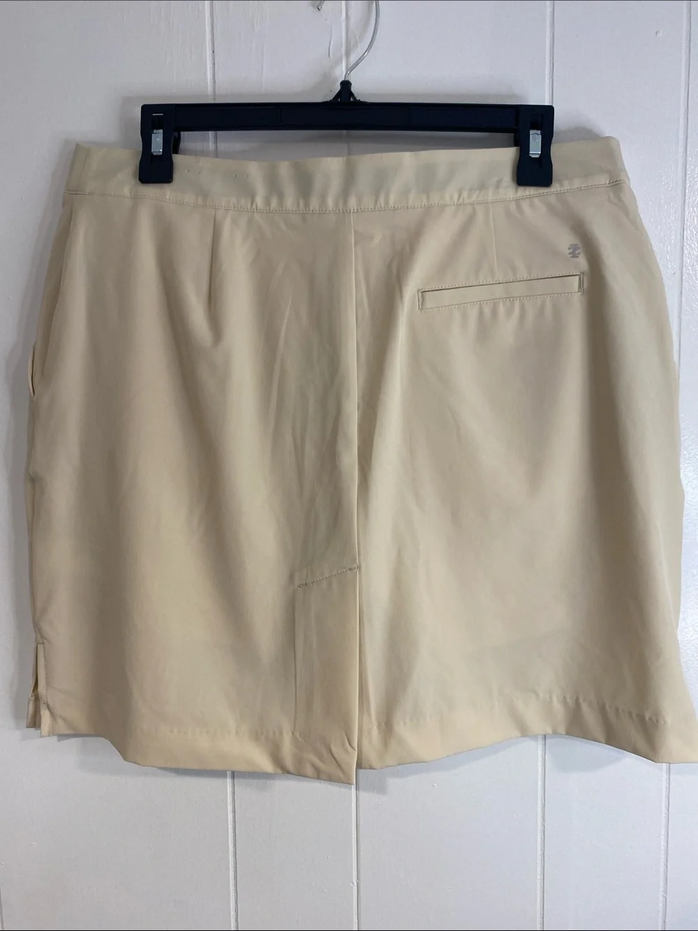 IZOD Golf Performance Skort | Beige | Built-In Shorts | Side Pockets | Size 8